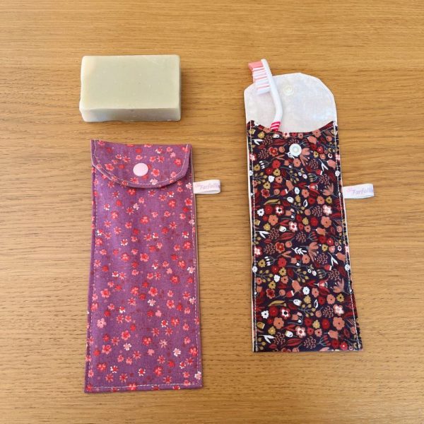 Etui à brosse à dents - fleurs violettes